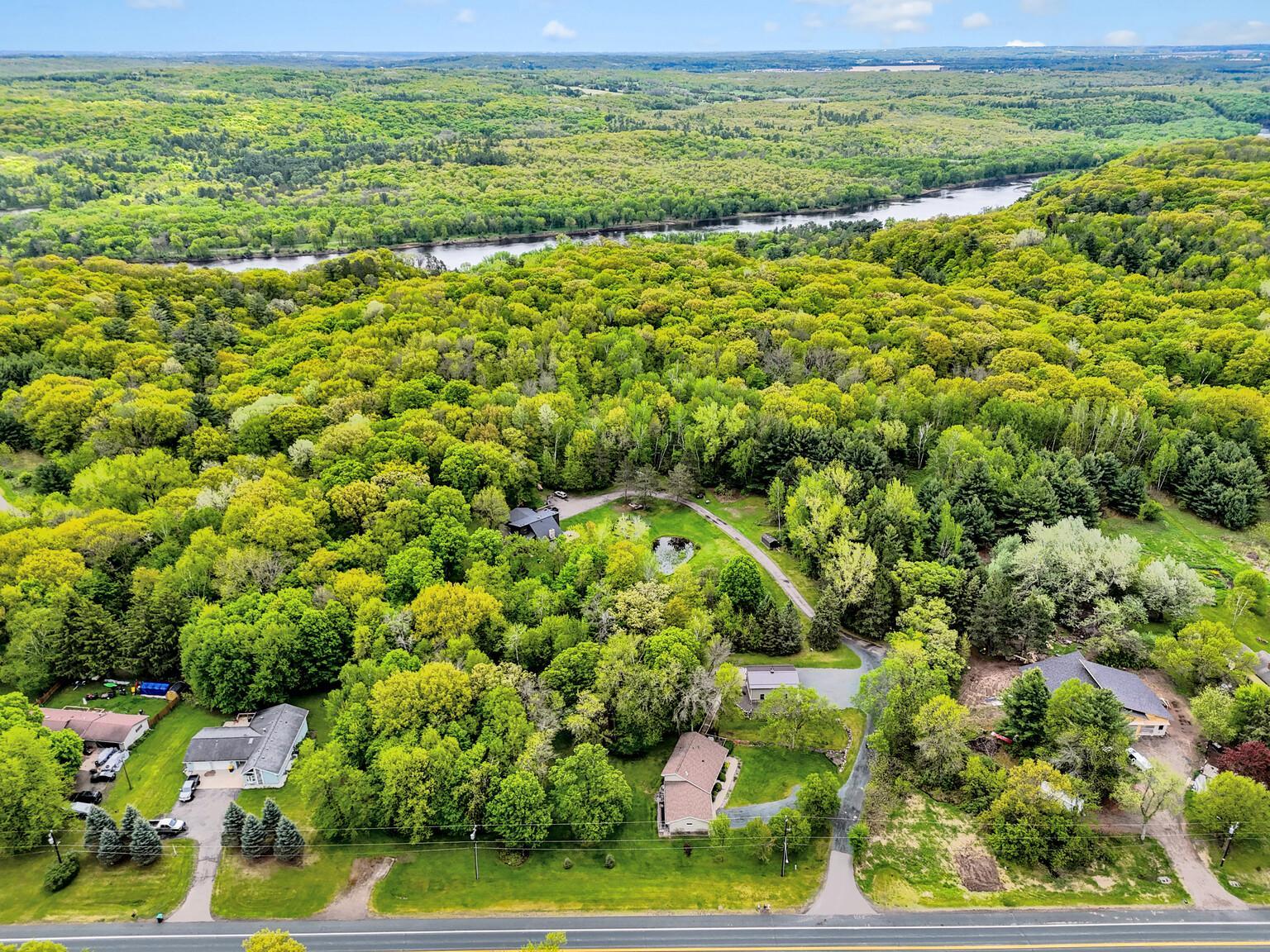 Nicely wooded lot - backs up to Interstate Park