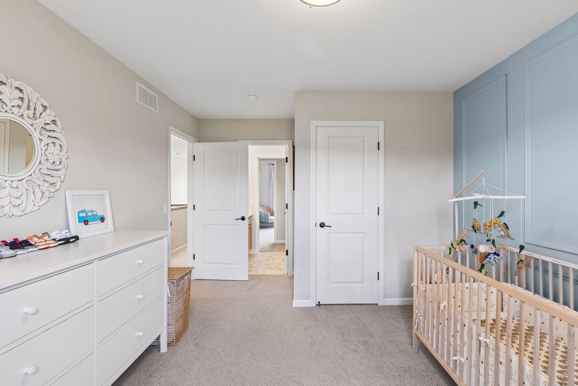 Upper level - bedroom 2