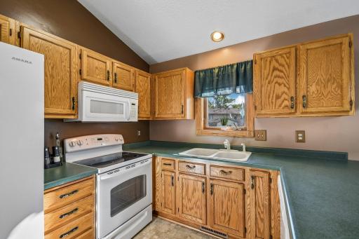 7459 Jeffery Lane S, Cottage Grove, MN 55016