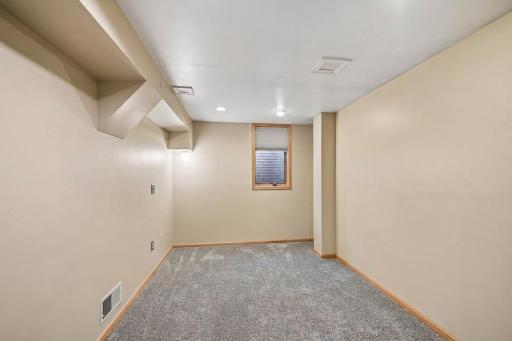7459 Jeffery Lane S, Cottage Grove, MN 55016