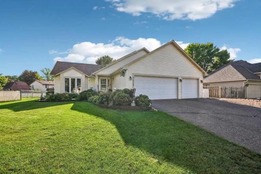 7459 Jeffery Lane S, Cottage Grove, MN 55016
