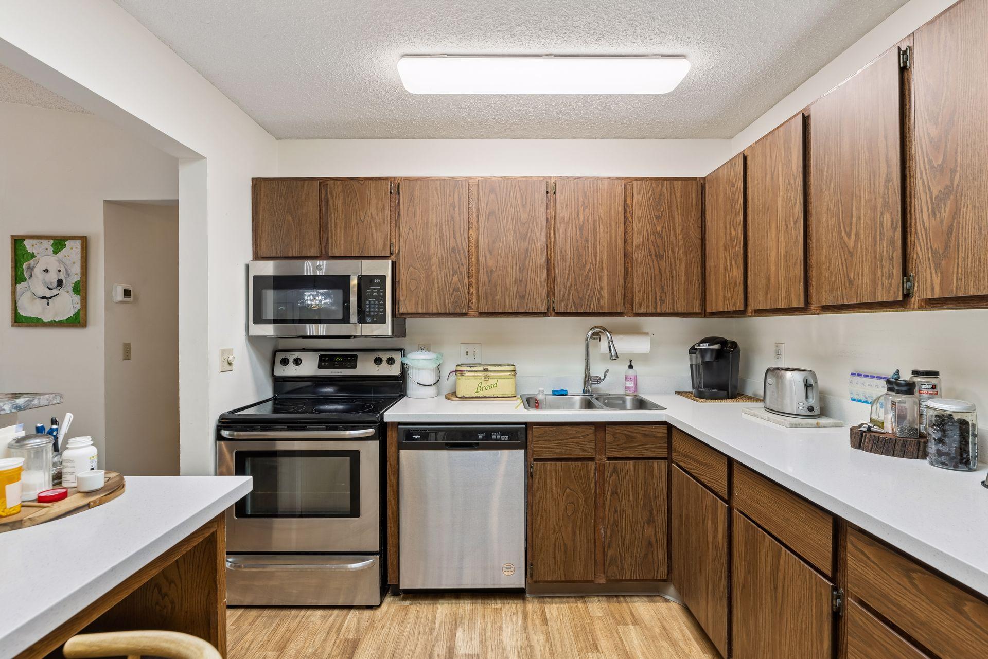Easy Kitchen to cook and bistro dine in