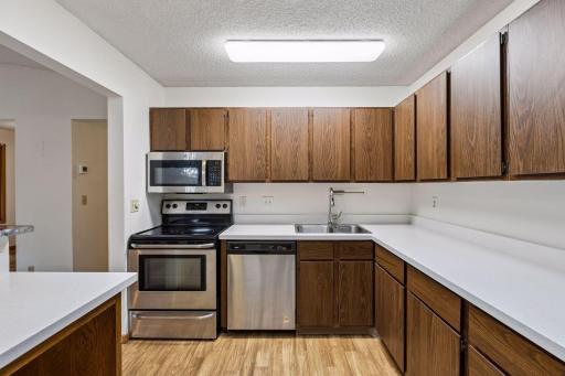 Excellent lighting for the cook