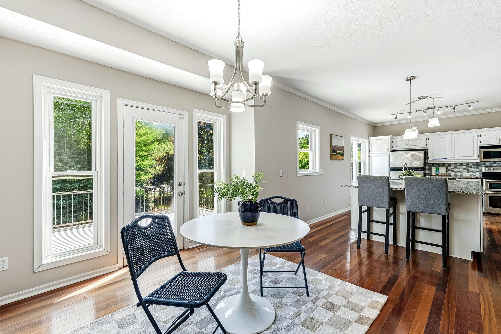 12-web-or-mls-8848-Everest-Ln-12.jpg