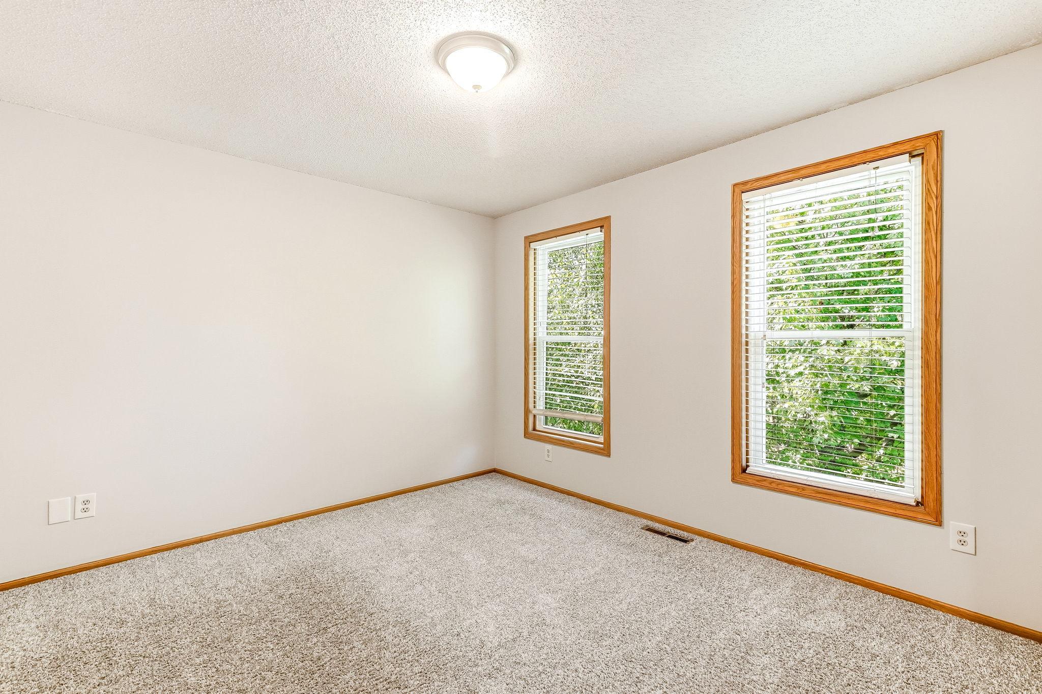 28-web-or-mls-8848-Everest-Ln-28.jpg