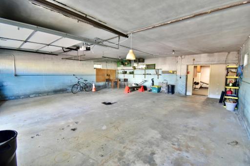 Attached 6 Car Garage
