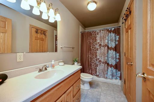 W157 Thomas Road, Fountain City, WI 54629