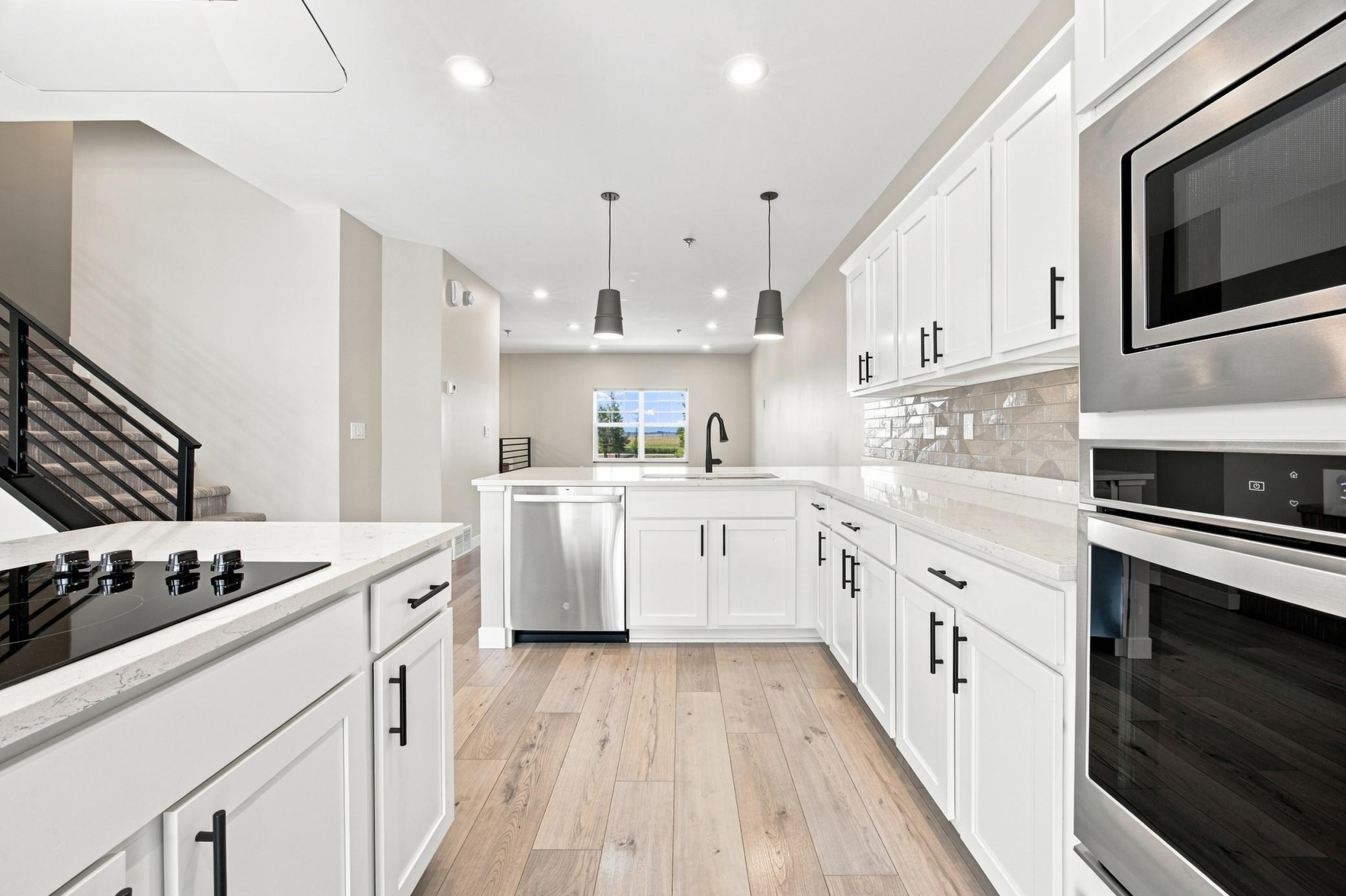 Kitchen towards LR