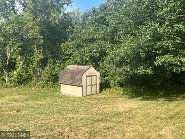 Garden shed - current seller had chickens on the back side!