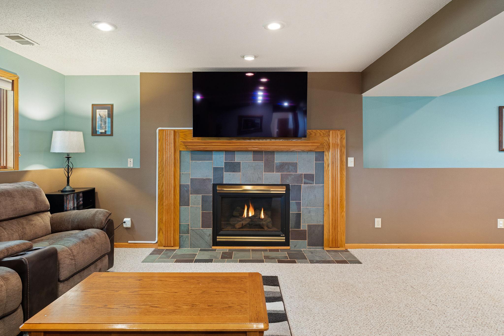 30-web-or-mls-1939-greenwood-dr.jpg