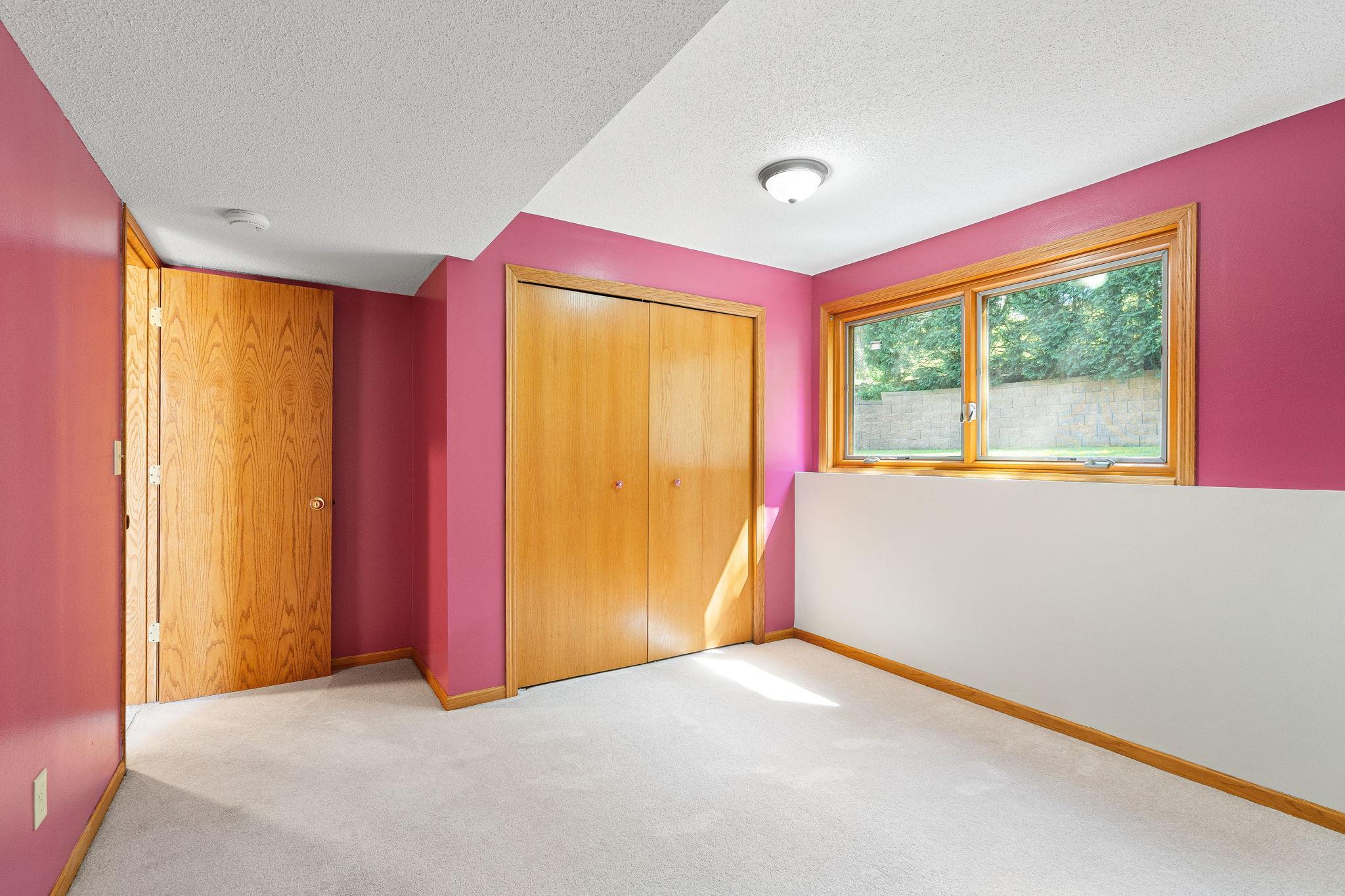 39-web-or-mls-1939-greenwood-dr.jpg