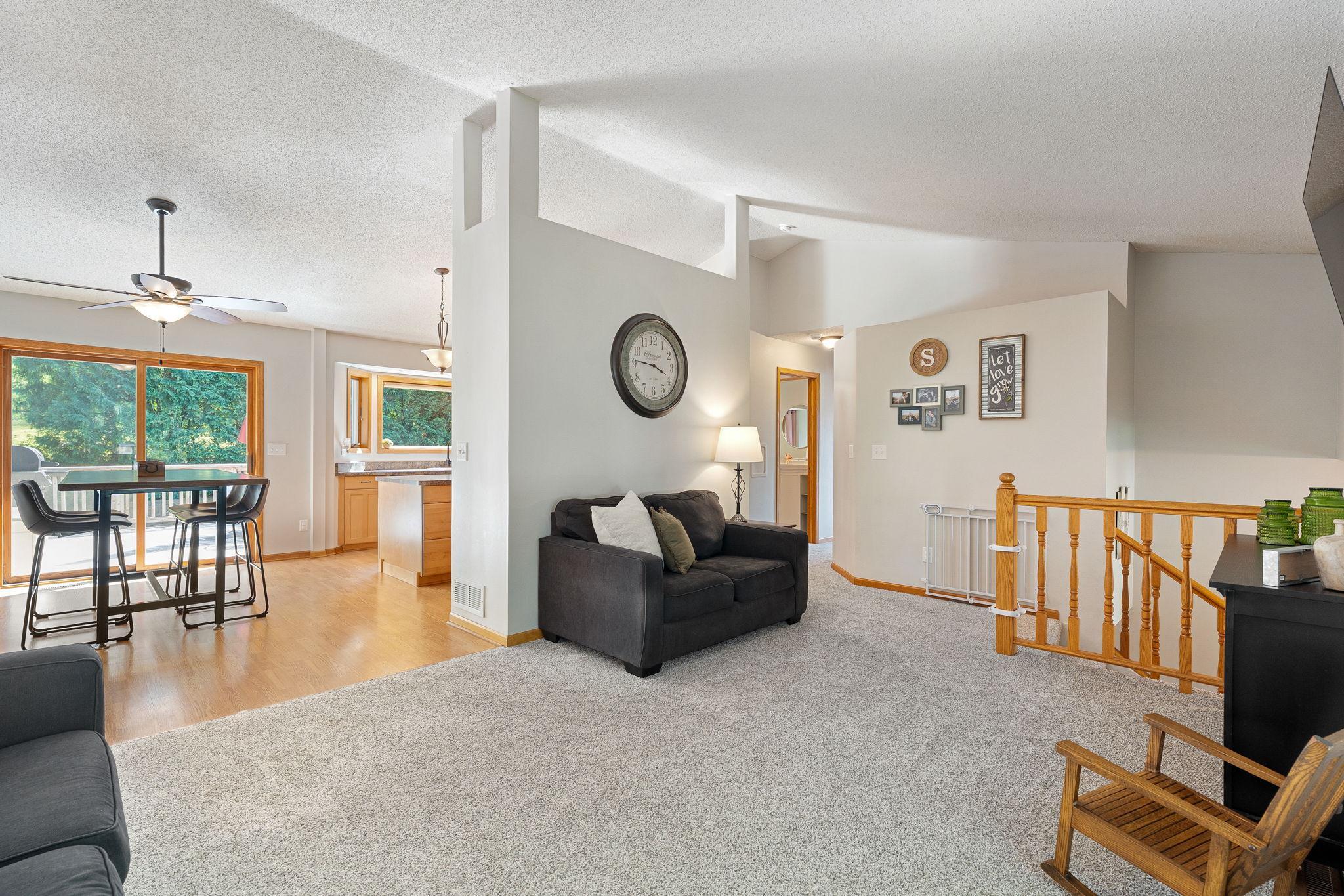 19-web-or-mls-1939-greenwood-dr.jpg