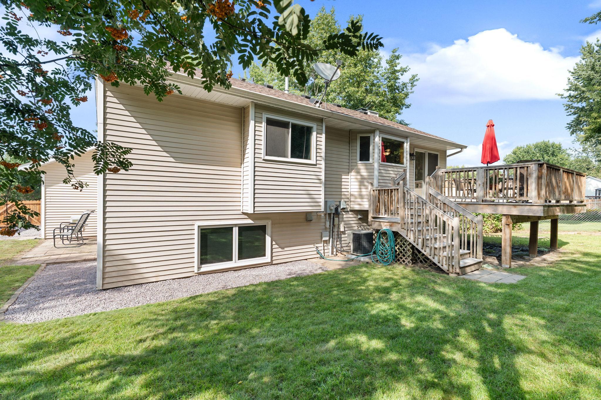 43-web-or-mls-1939-greenwood-dr.jpg