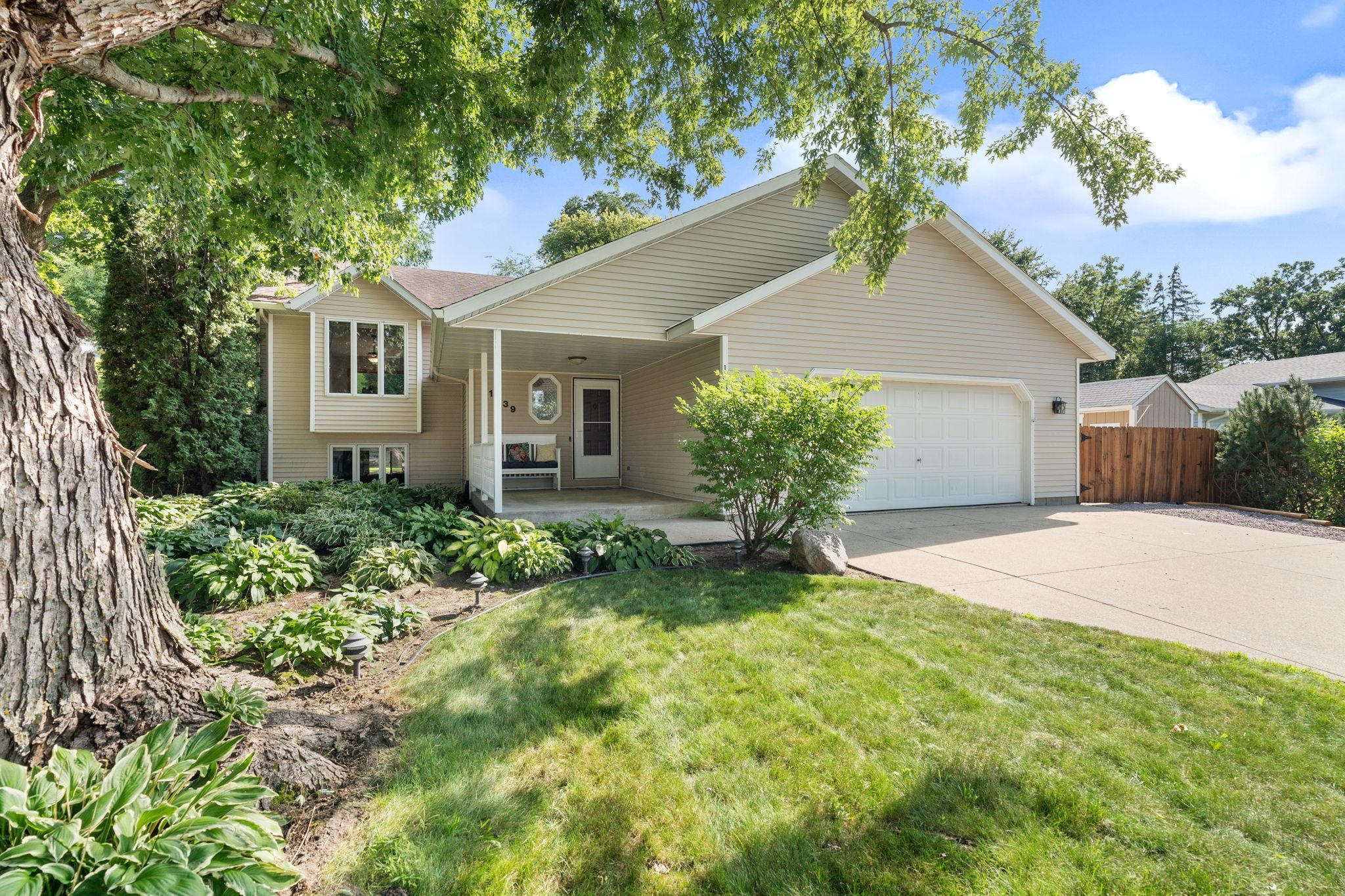 2-web-or-mls-1939-greenwood-dr.jpg