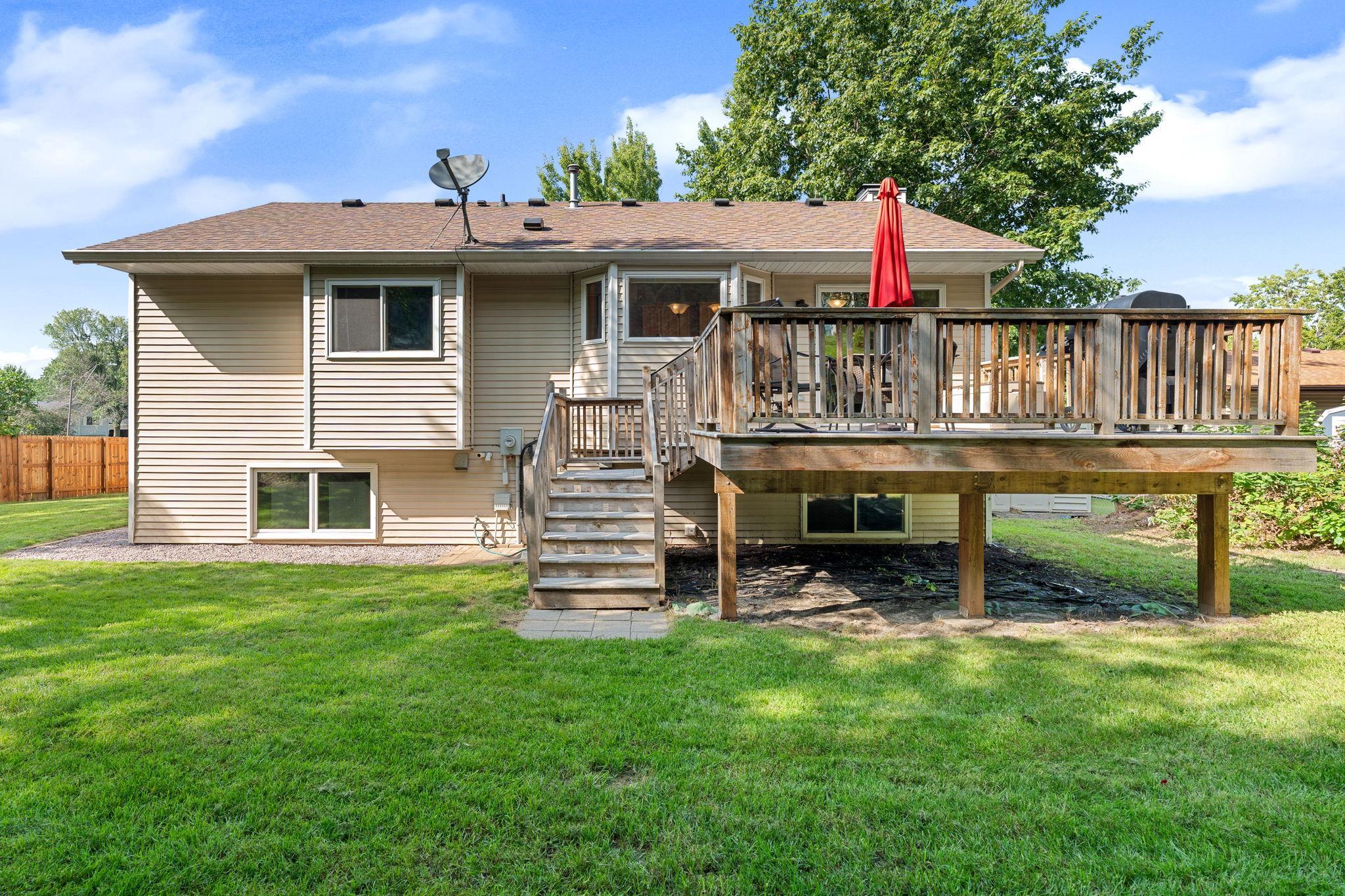49-web-or-mls-1939-greenwood-dr.jpg