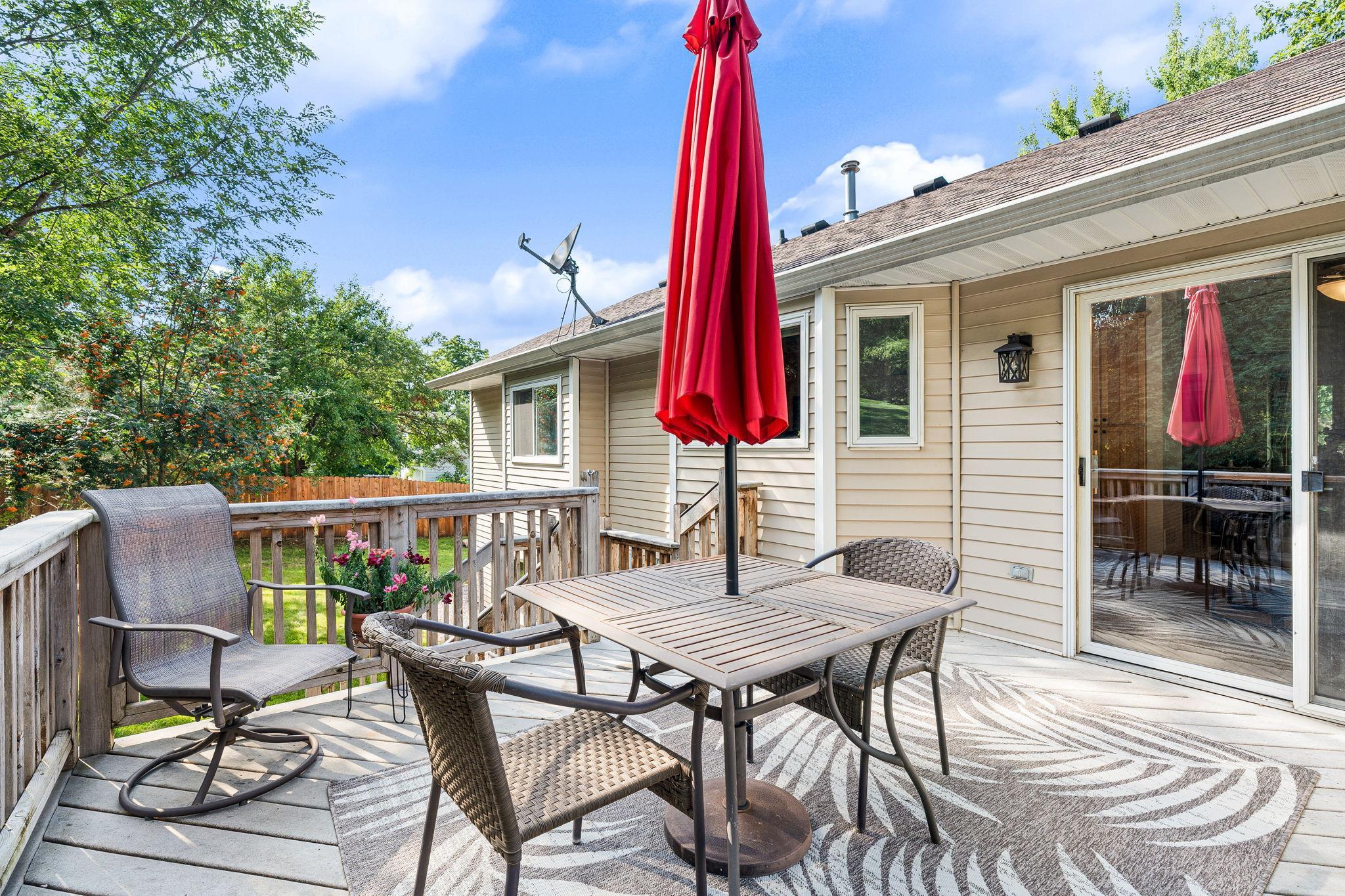 44-web-or-mls-1939-greenwood-dr.jpg