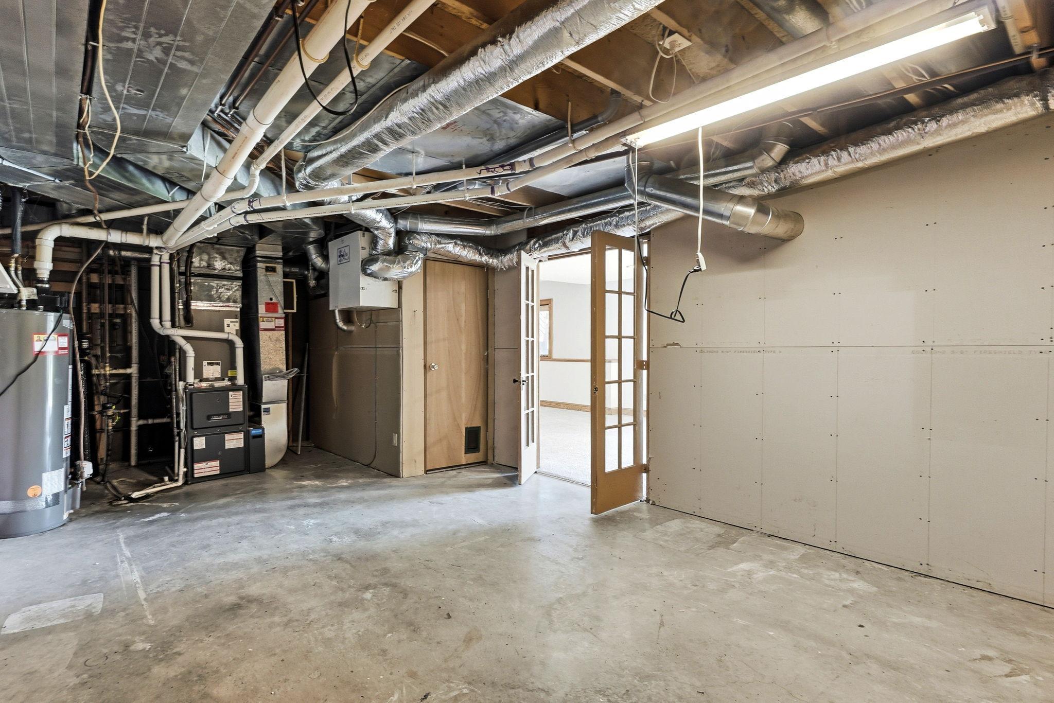 47-web-or-mls-8843-Blackoaks-Ln-N-47.jpg