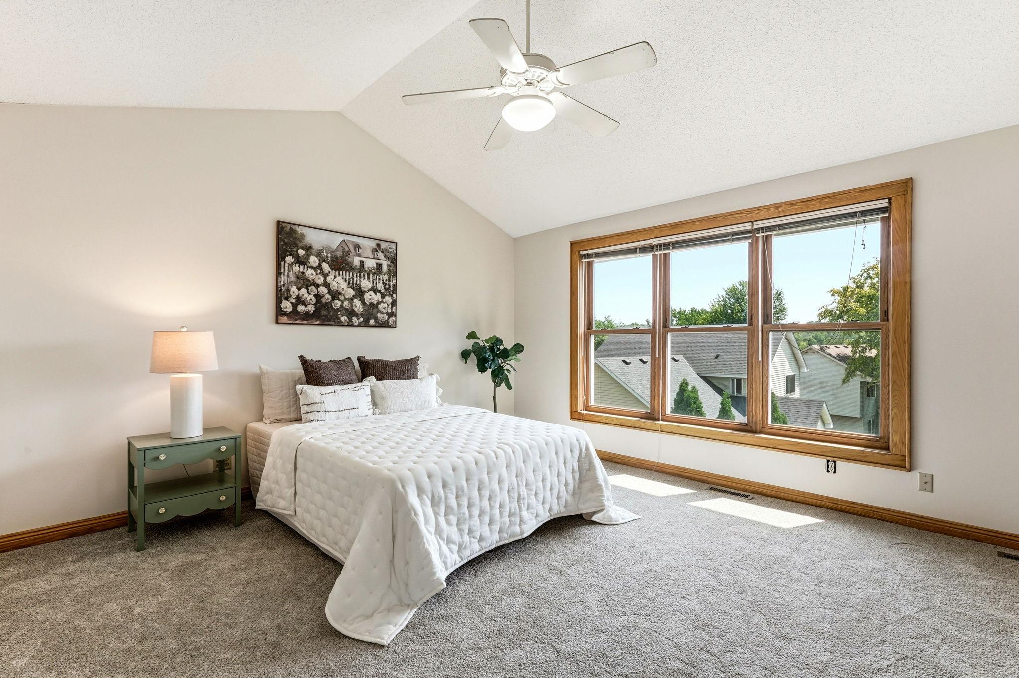 29-web-or-mls-8843-Blackoaks-Ln-N-29.jpg