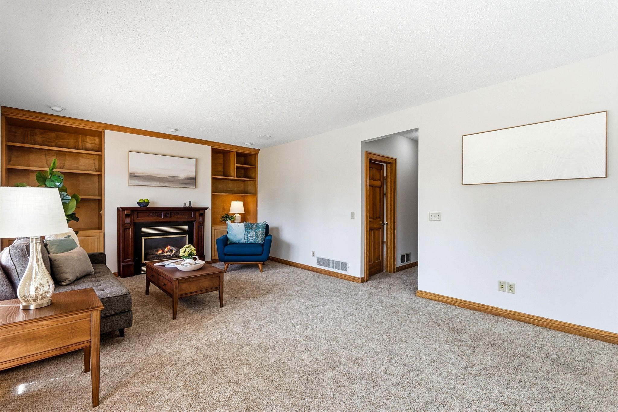 18-web-or-mls-8843-Blackoaks-Ln-N-18.jpg