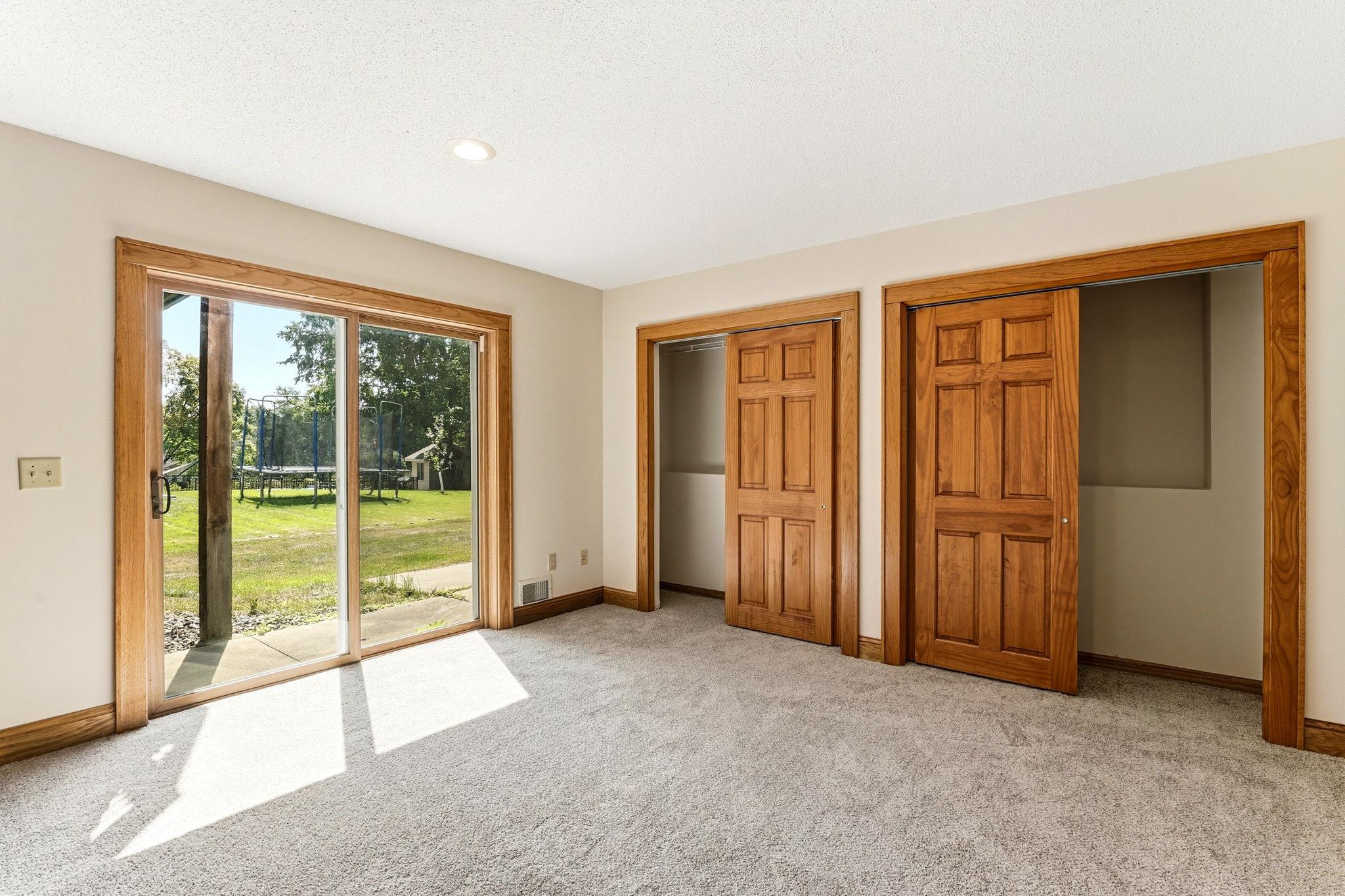 41-web-or-mls-8843-Blackoaks-Ln-N-41.jpg