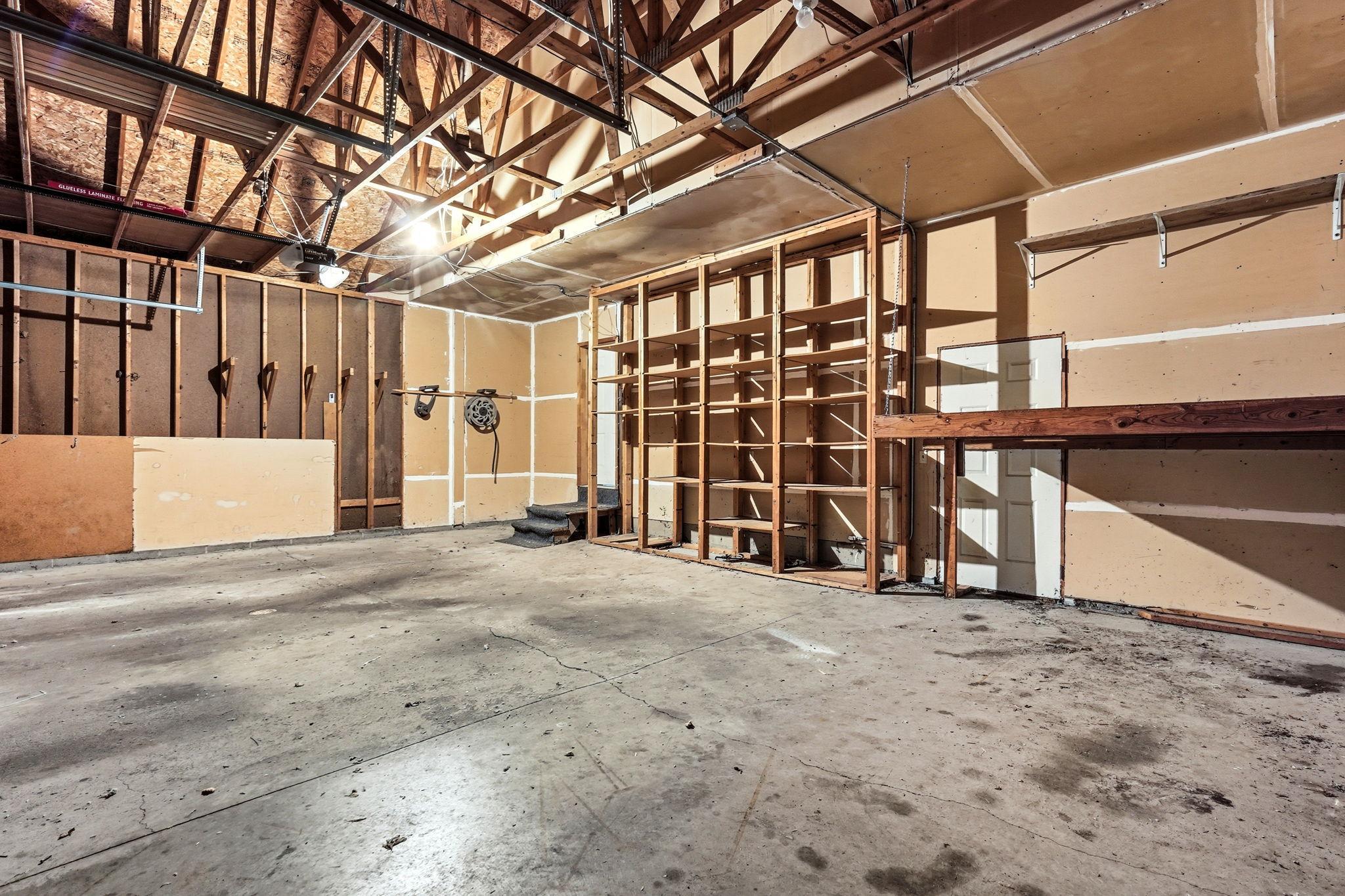49-web-or-mls-8843-Blackoaks-Ln-N-49.jpg