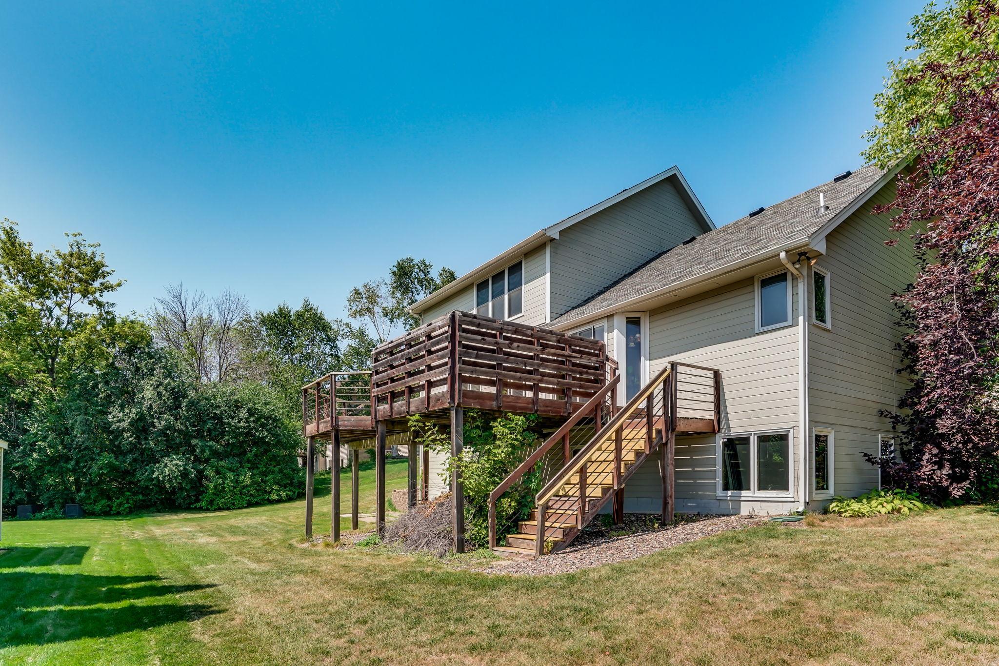 55-web-or-mls-8843-Blackoaks-Ln-N-55.jpg