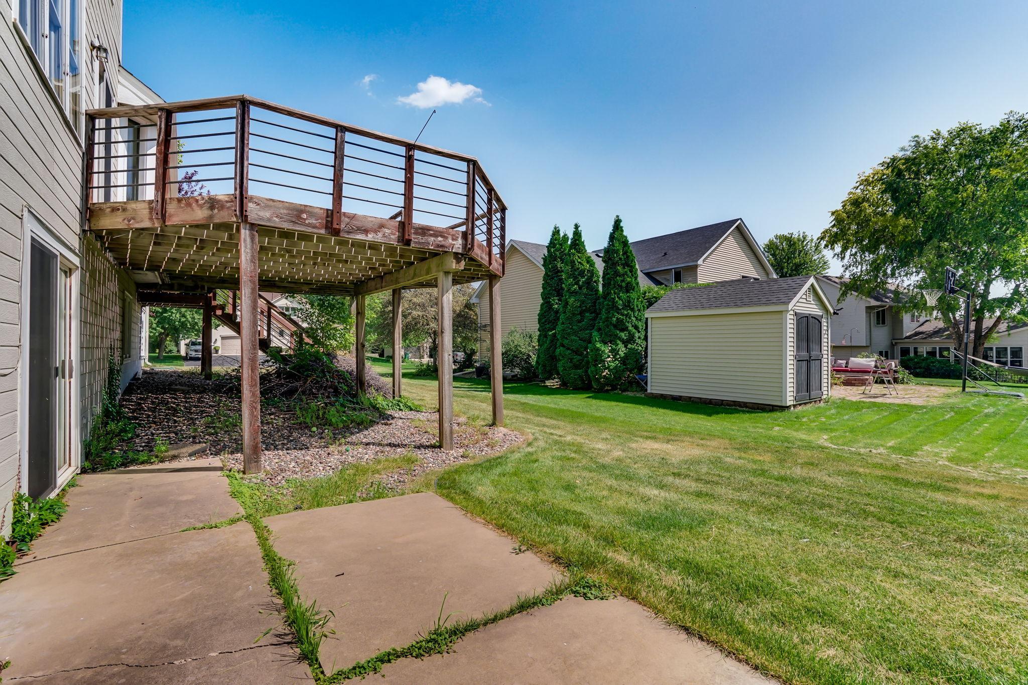 52-web-or-mls-8843-Blackoaks-Ln-N-52.jpg