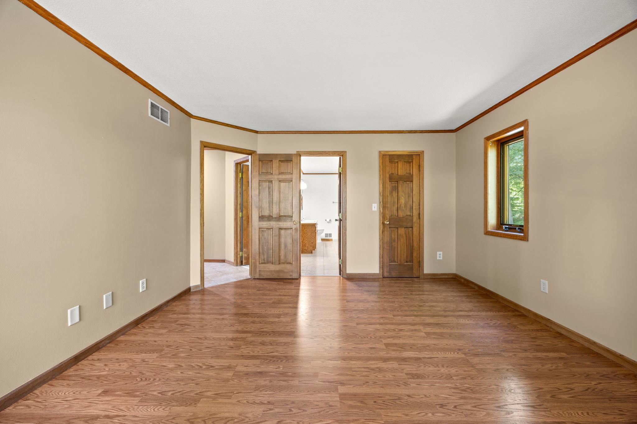77-web-or-mls-2613 87th Ct-399.jpg