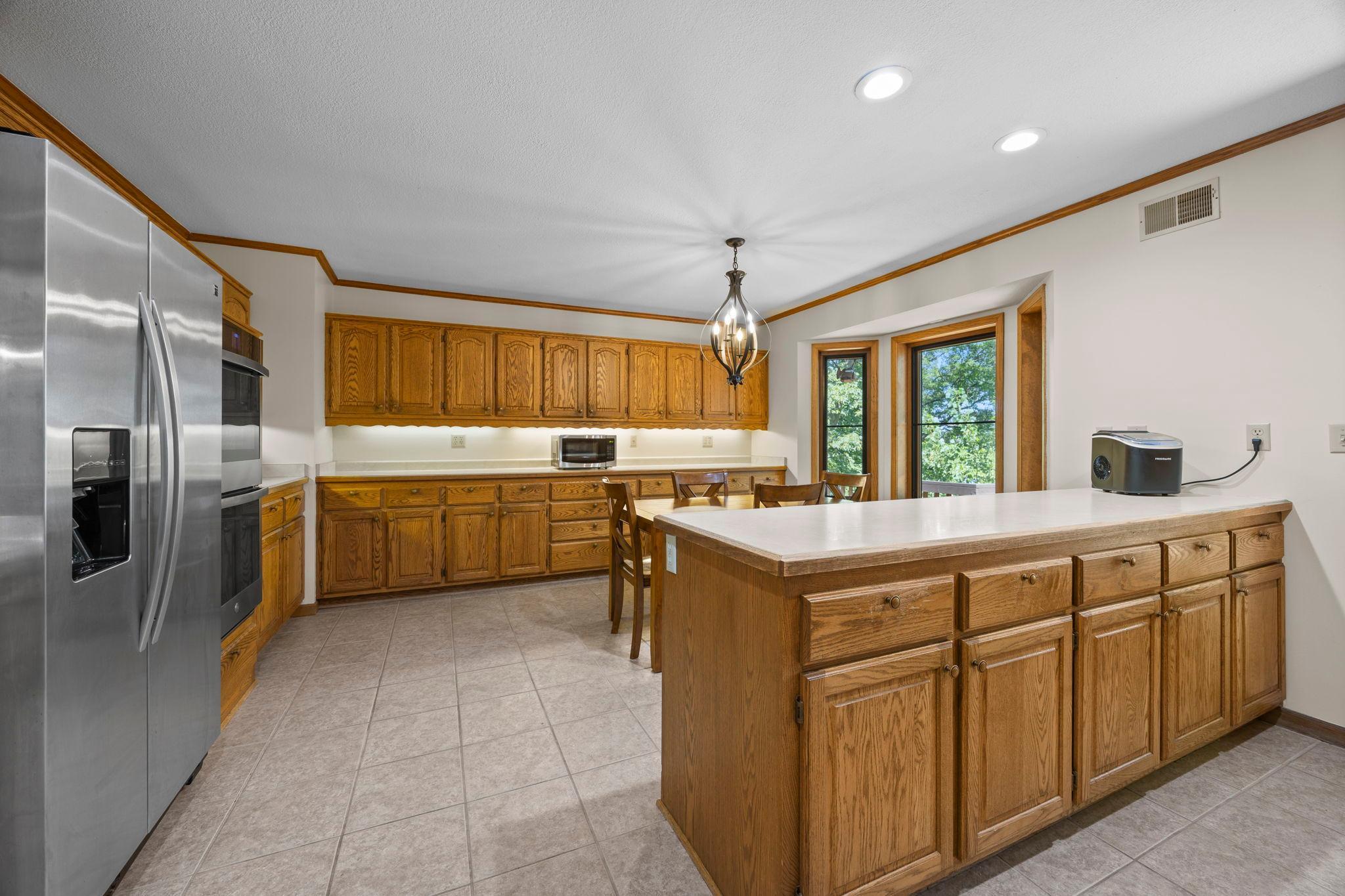 57-web-or-mls-2613 87th Ct-299.jpg