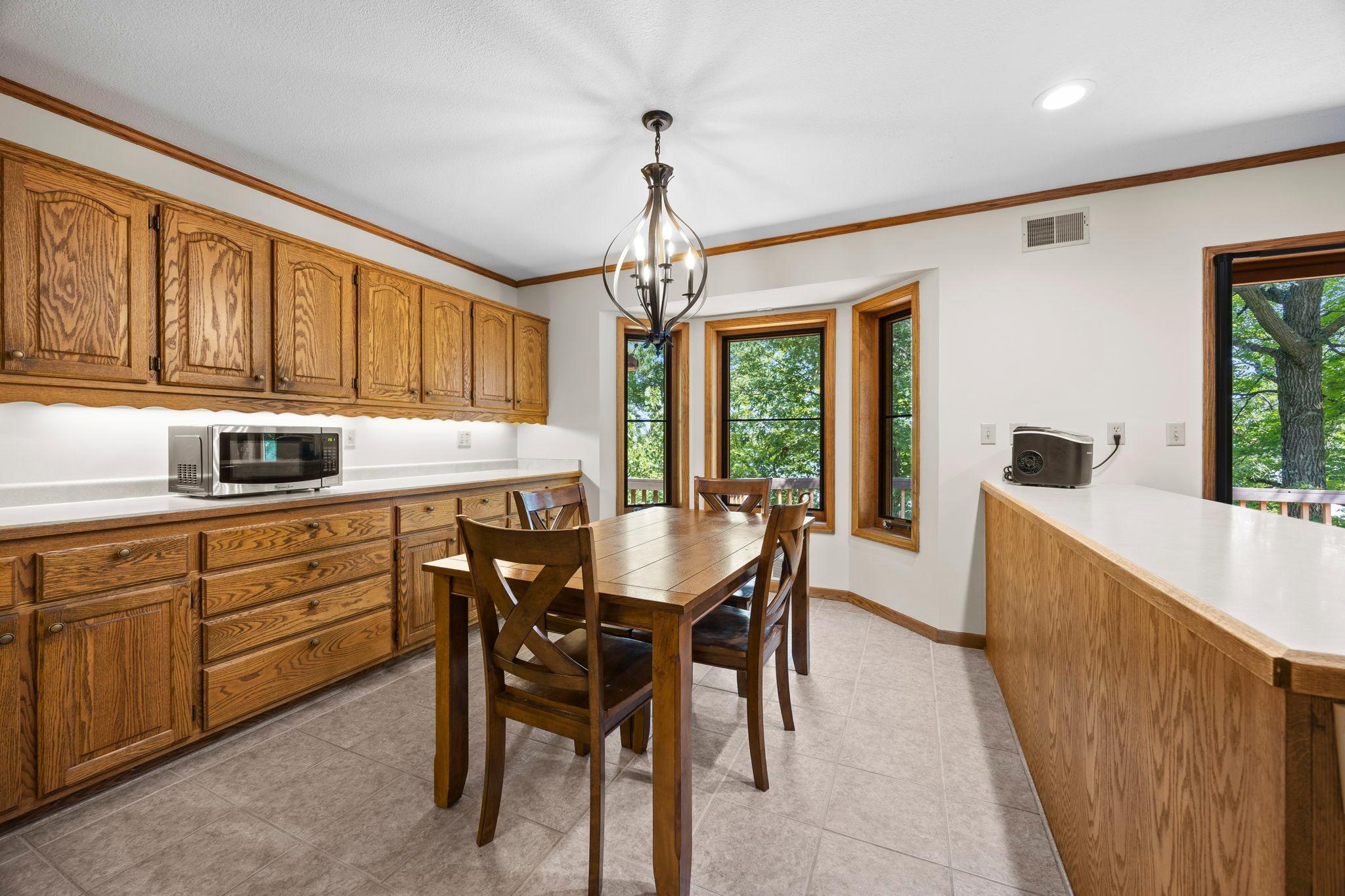 61-web-or-mls-2613 87th Ct-319.jpg