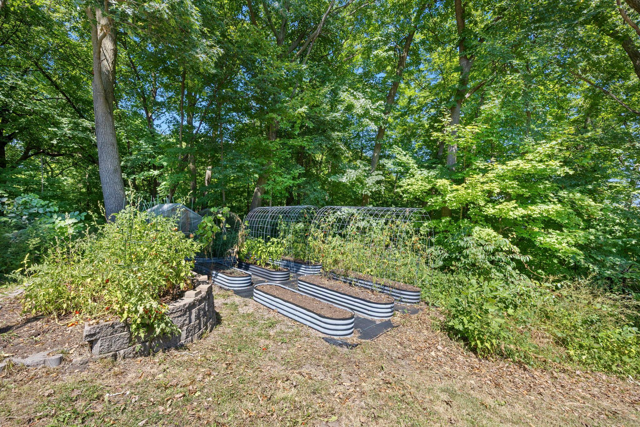 127-web-or-mls-2613 87th Ct-176.jpg