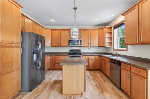 11_1672_Lenox11_mls.jpg