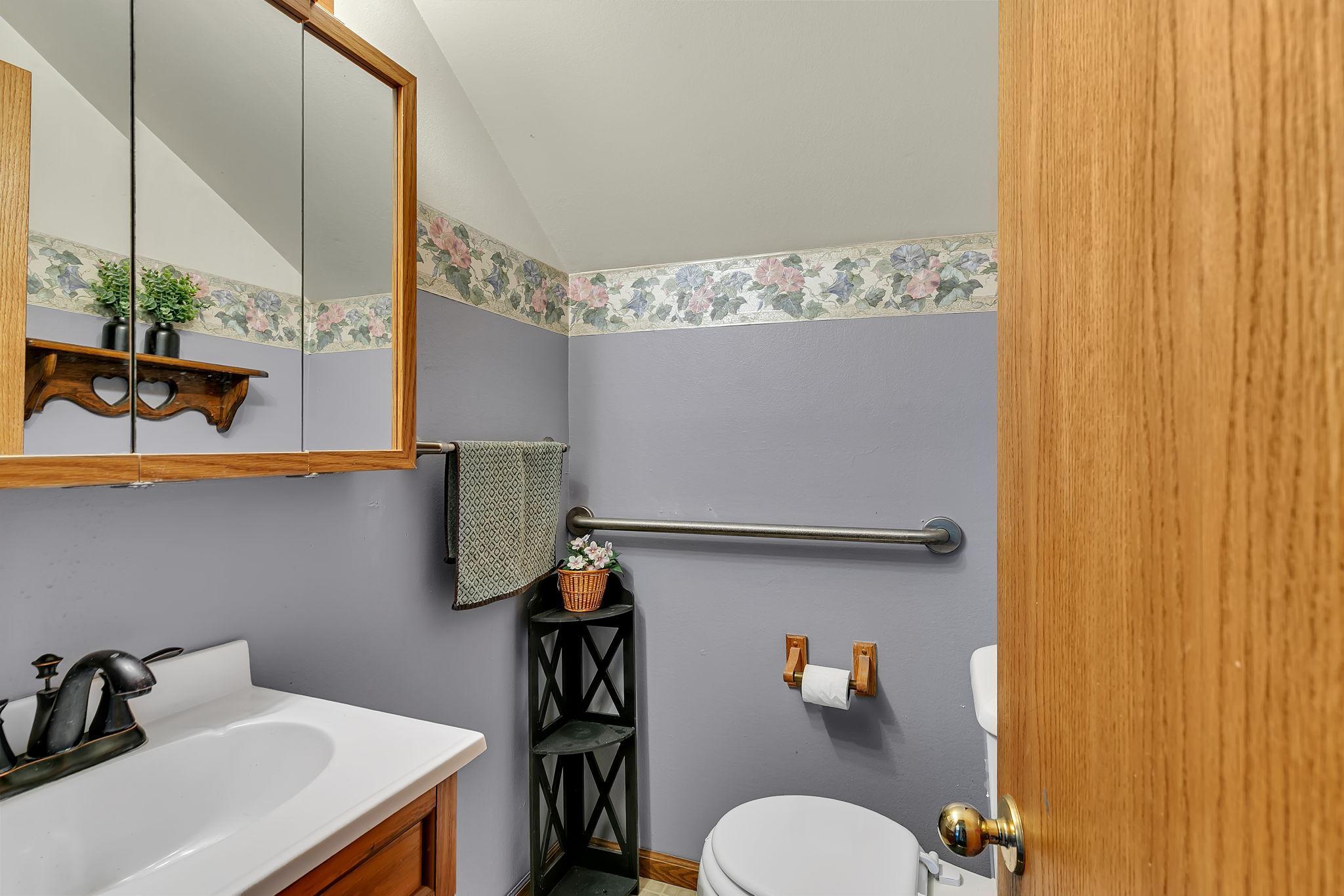 Upper Level Bath