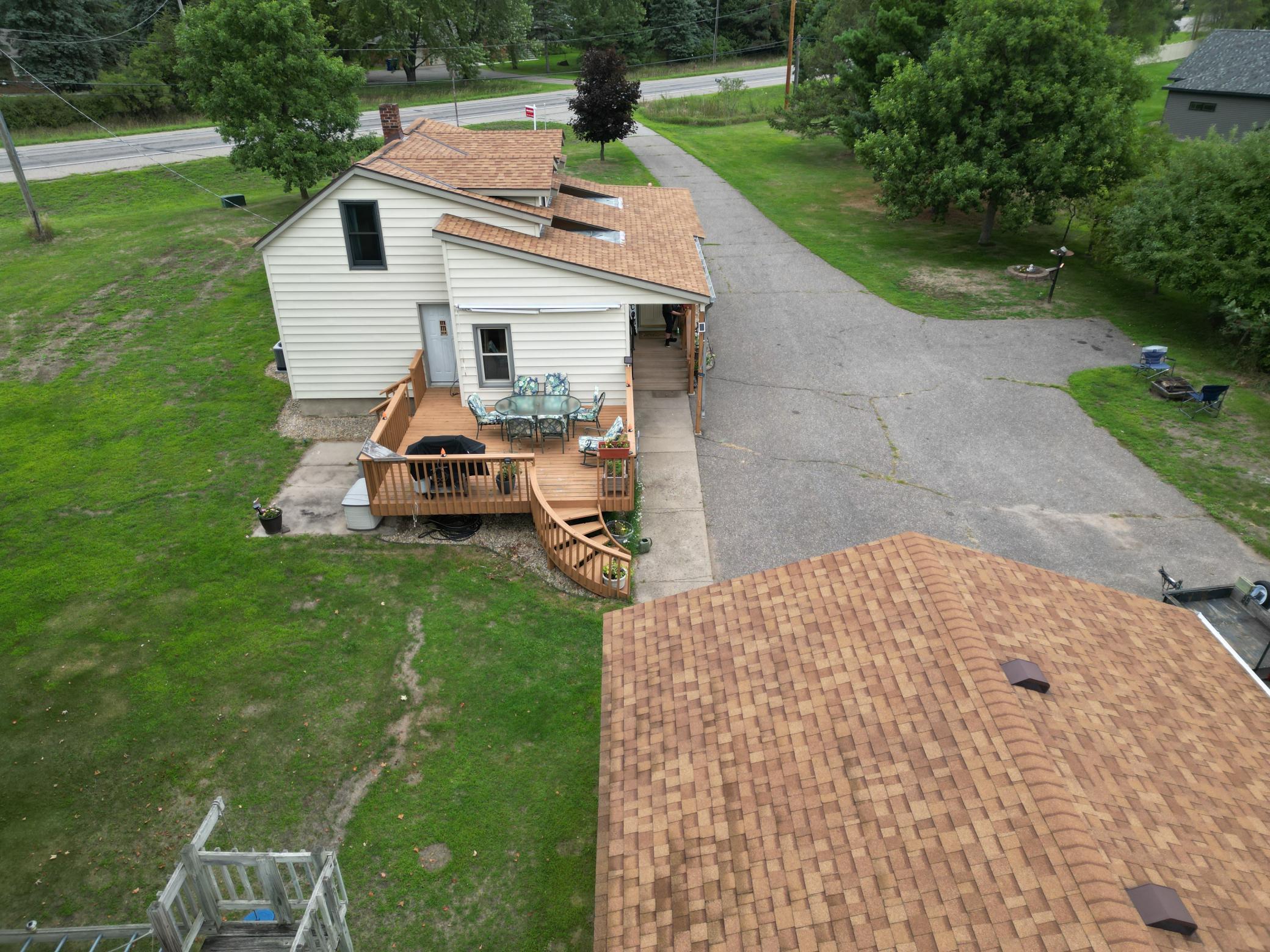 2304 CR 74 Garage drone