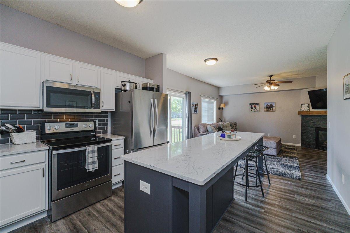 06-Kitchen.jpg