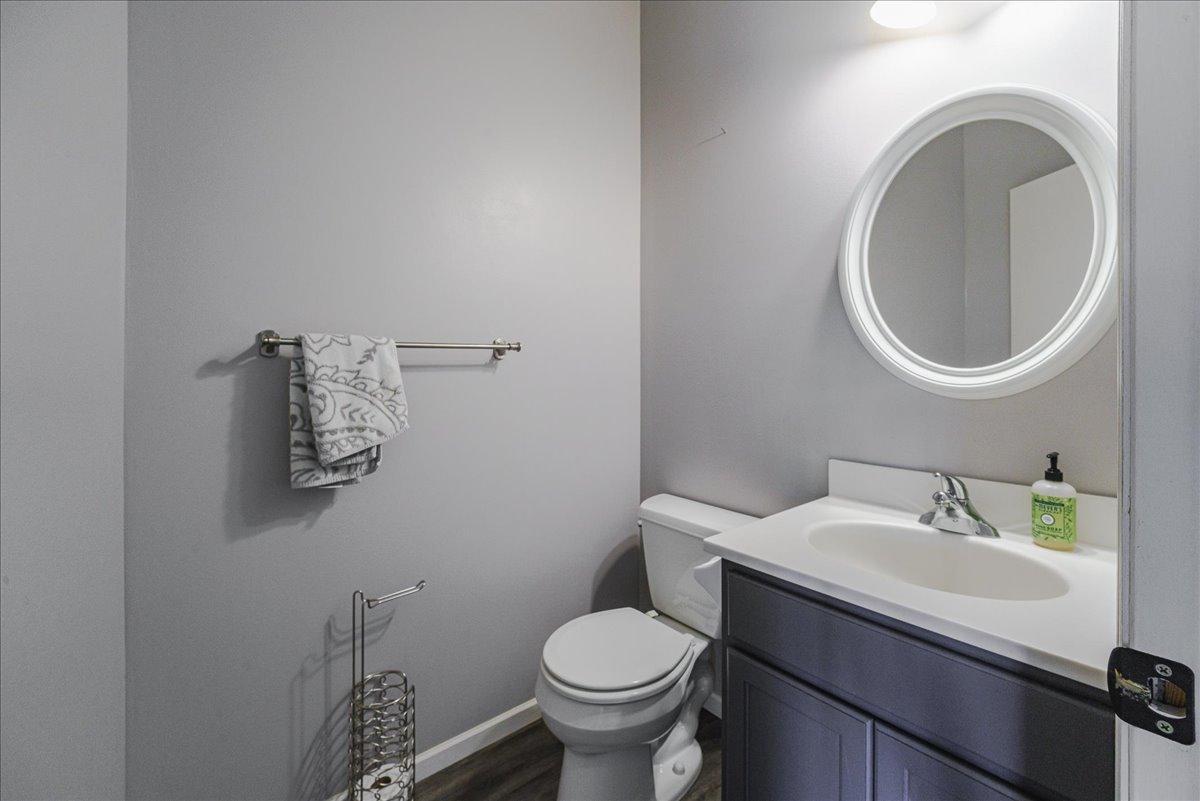 16-Half Bath.jpg