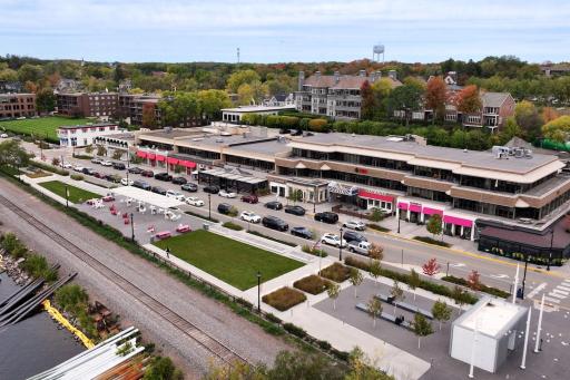 73-web-or-mls-Wayzata Drone-2.jpg