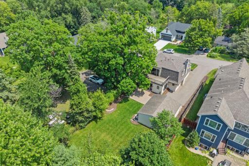 23-web-or-mls-219 Chicago Ave-23.jpg