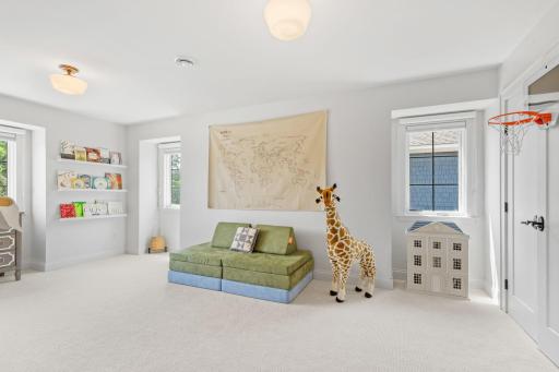 54-web-or-mls-219 Chicago Ave-54.jpg