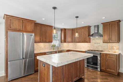 38-web-or-mls-219 Chicago Ave-38.jpg