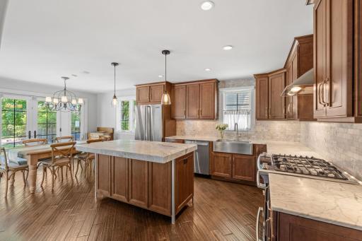 34-web-or-mls-219 Chicago Ave-34.jpg