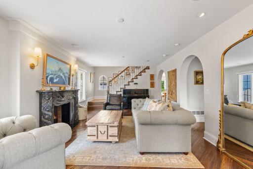 28-web-or-mls-219 Chicago Ave-28.jpg