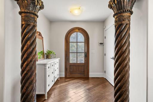 26-web-or-mls-219 Chicago Ave-26.jpg