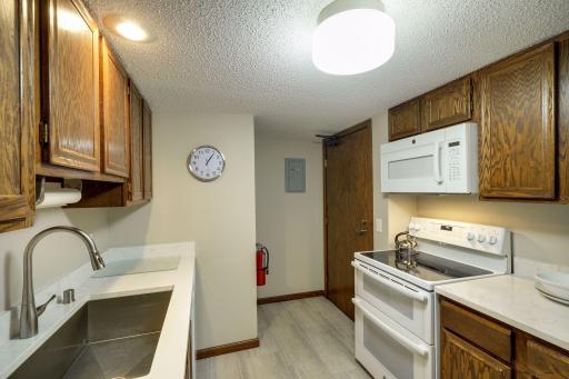 5601 Dewey Hill Road - Spacecrafting - 0049.jpg