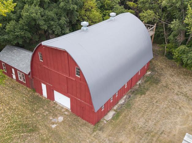 Barn w metal roof