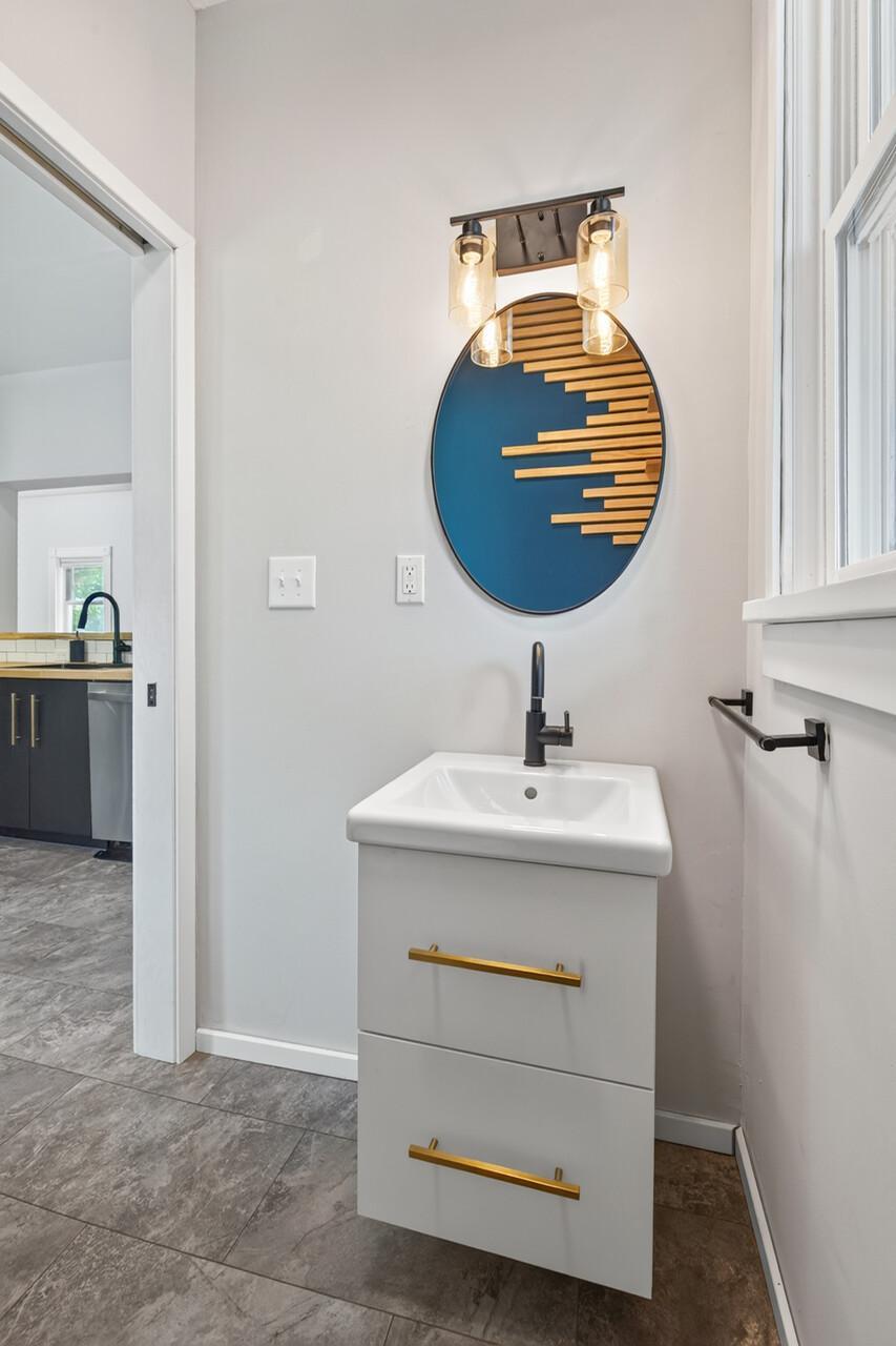 801 Armstrong Ave 20.jpg