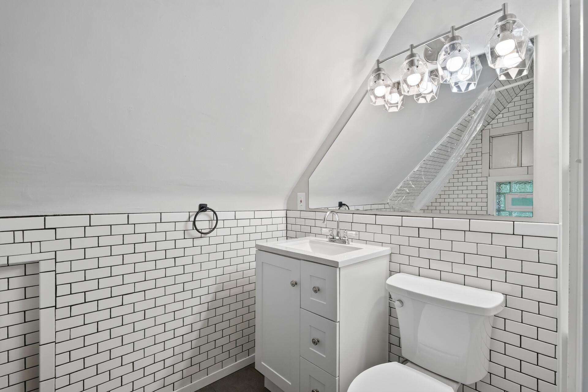 801 Armstrong Ave 33.jpg