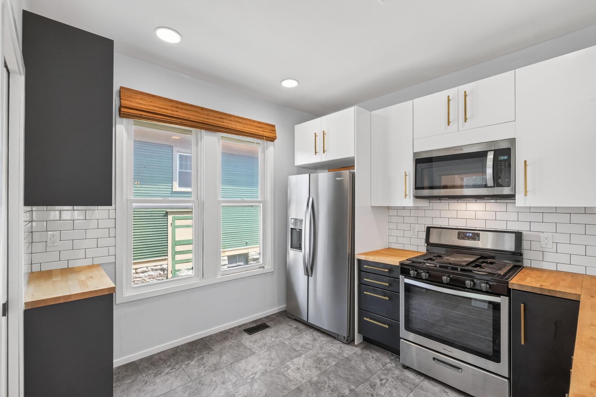 801 Armstrong Ave 13.jpg