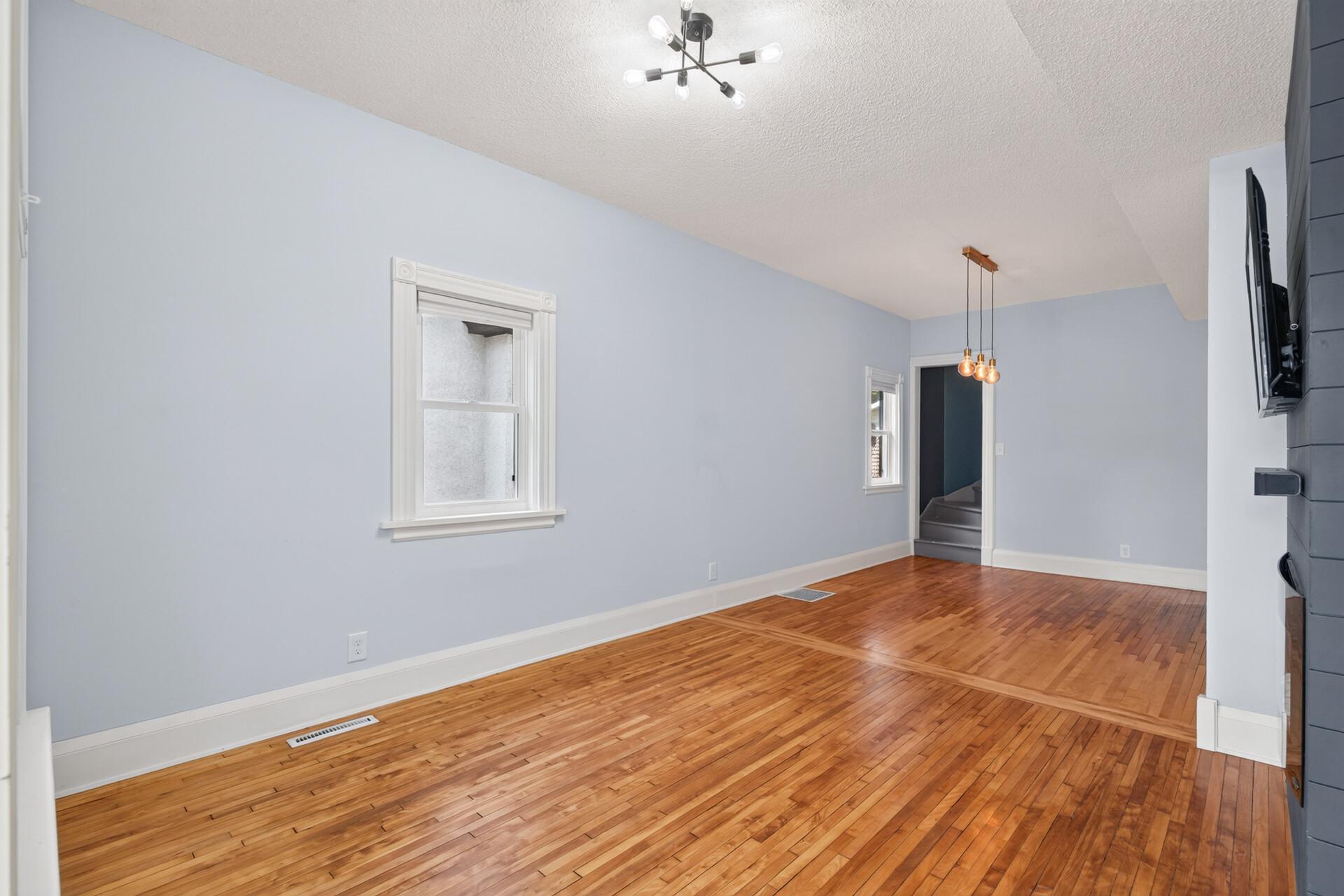 801 Armstrong Ave 7.jpg