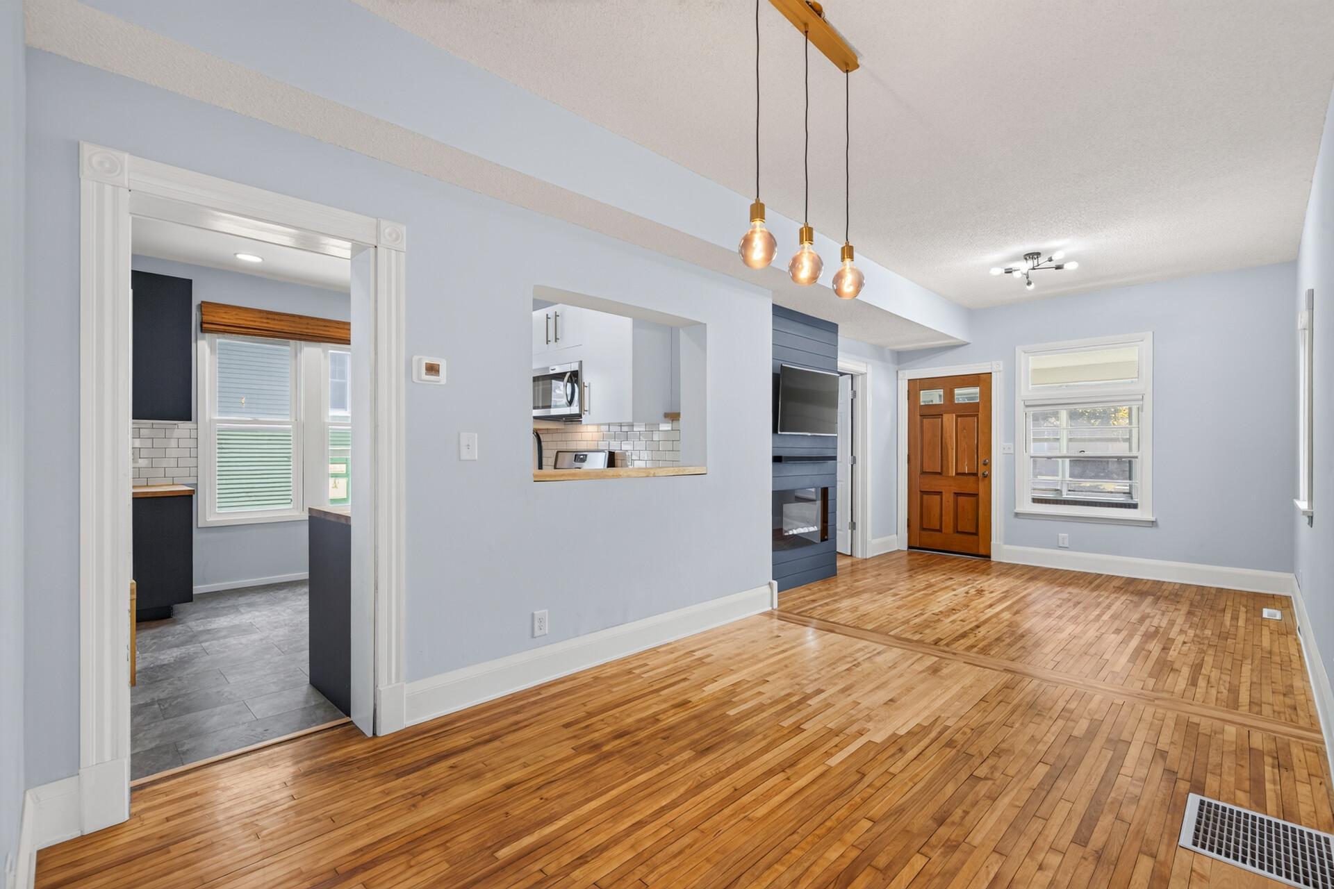 801 Armstrong Ave 12.jpg